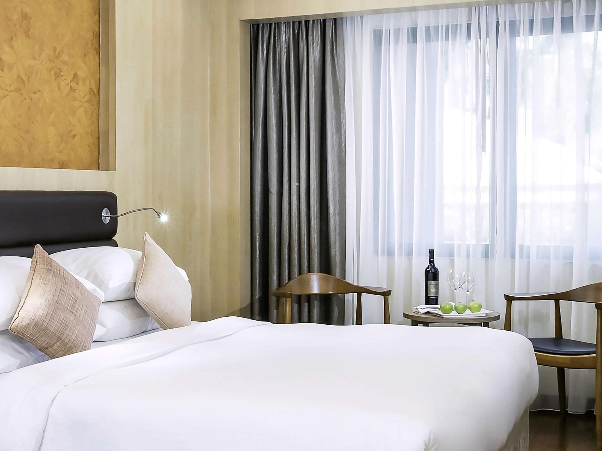 Mercure Yangon Kaba Aye Ngoại thất bức ảnh