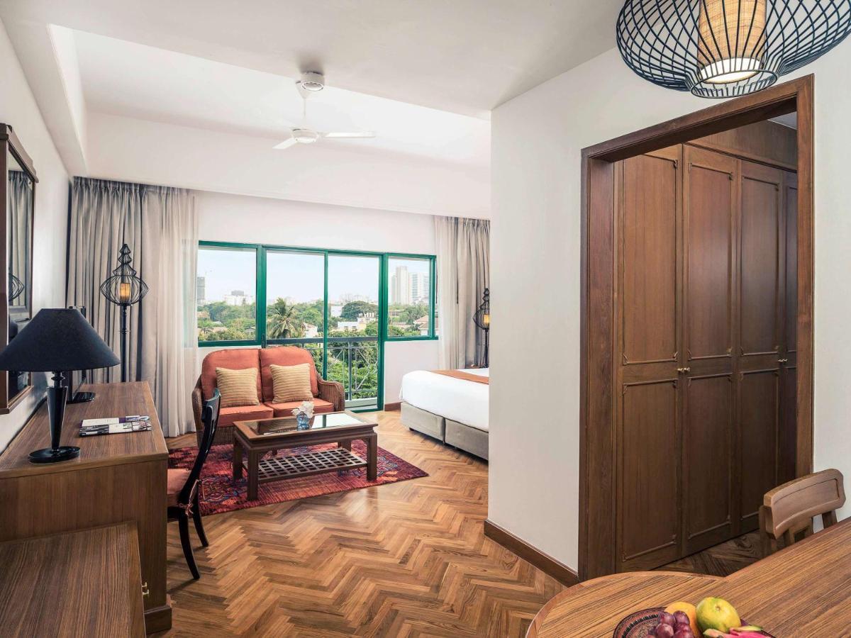 Mercure Yangon Kaba Aye Ngoại thất bức ảnh